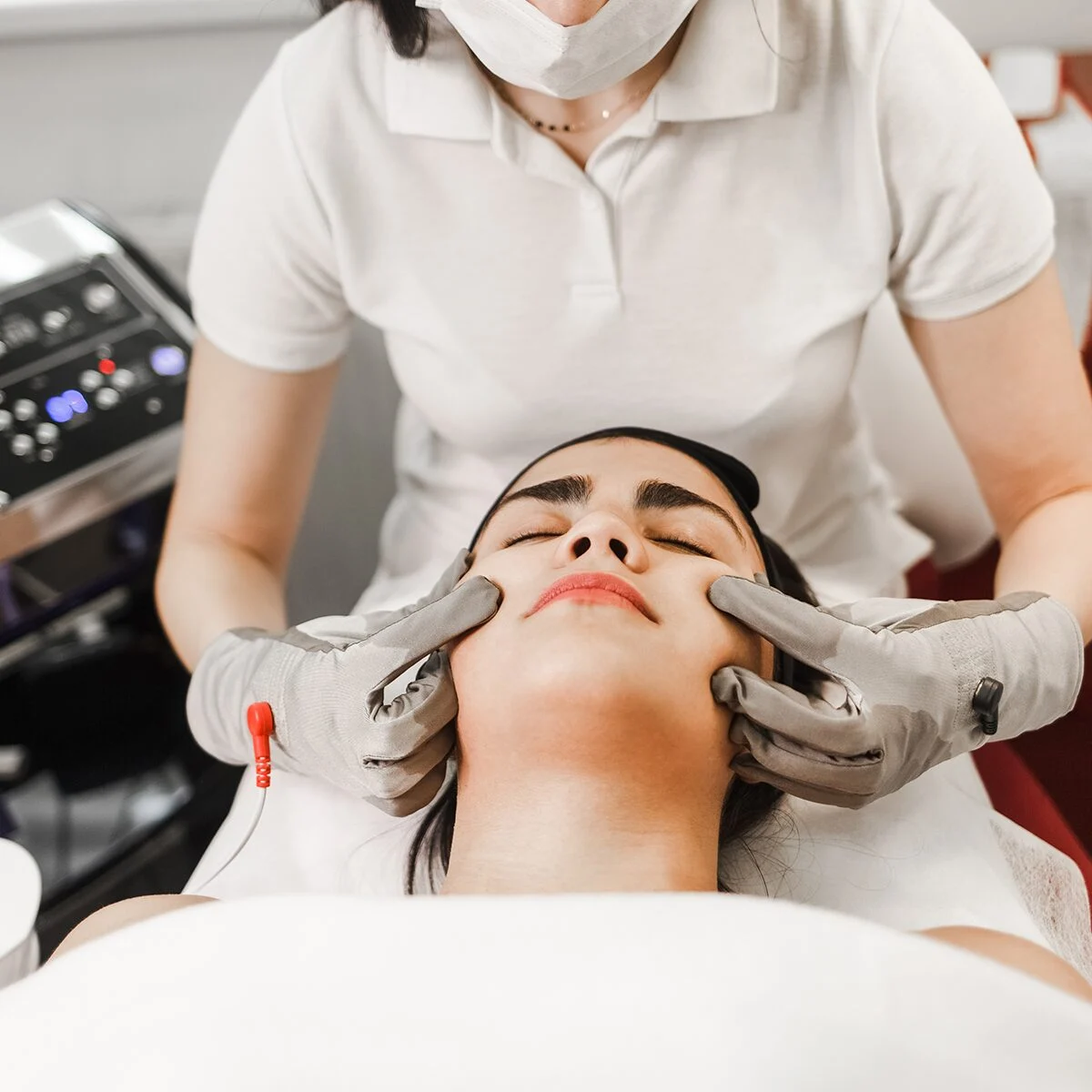 Who should not do microneedling with PRP?